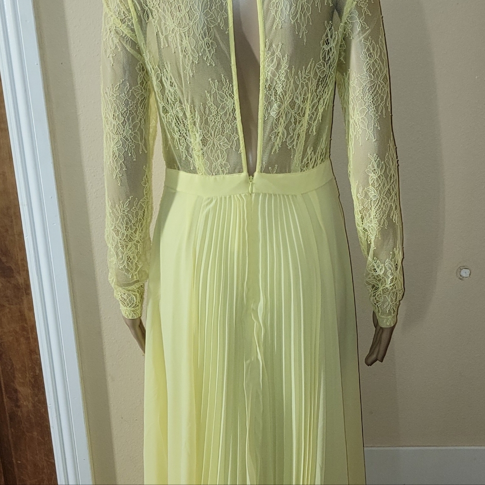 Women's Yellow Asos Design Tall Long Sleeve Lace Paneled Pleat Maxi Dress - Picture 5 of 6